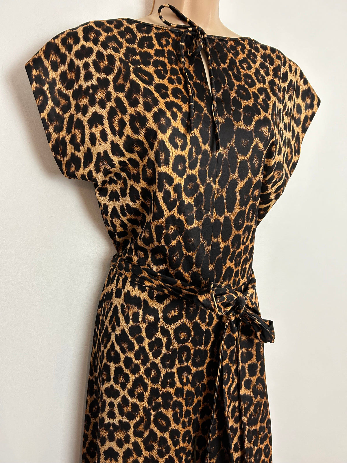 Vintage Early 1980s UK Size 14-16 Black & Tan Leopard Print Cap Sleeve Belted Split Panel Maxi Dress