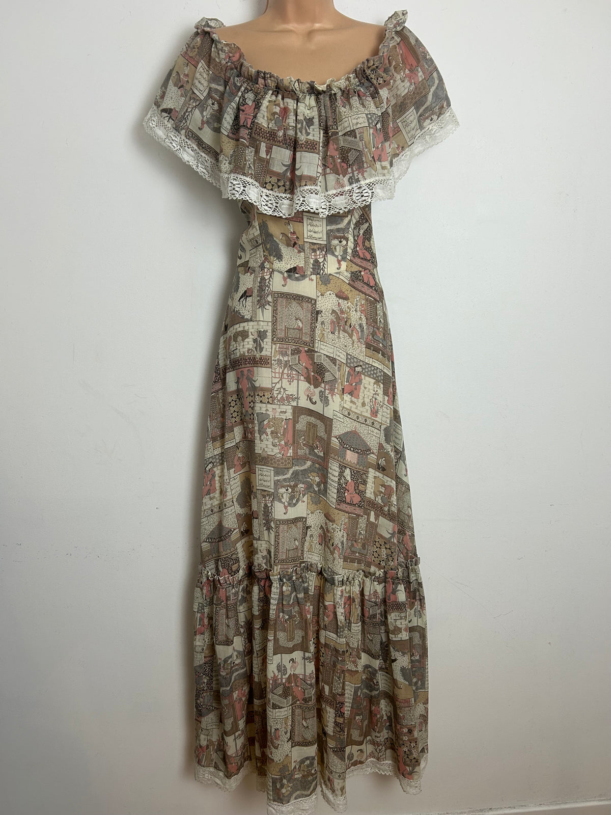 Vintage 1970s PETER ELLIS Size 6-8 Cream Brown & Dusky Pink Intricate Persian Novelty Print Boho Maxi Dress
