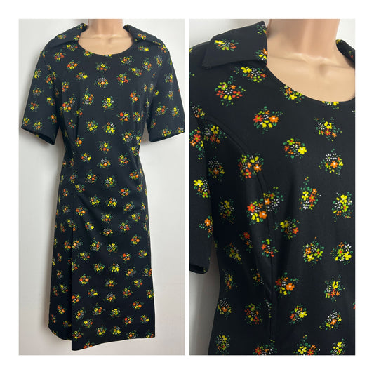 Vintage 1960s Size 14-16 Black Yellow Orange & Green Ditsy Floral Print Mod Shift Dress
