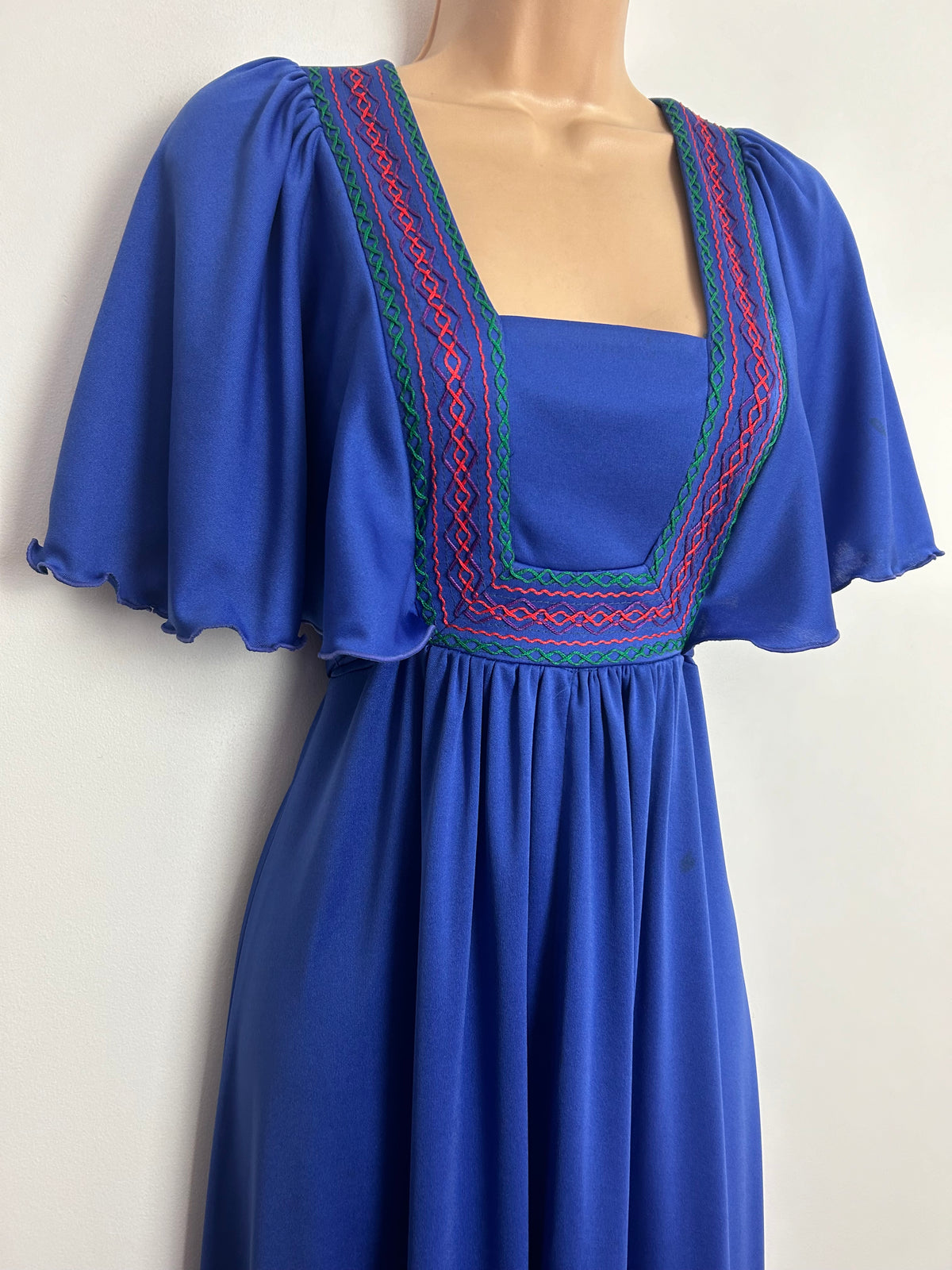Vintage 1970s MR DARREN UK Size 6-8 Blue Embroidered Detail Flutter Sleeve Boho Maxi Dress