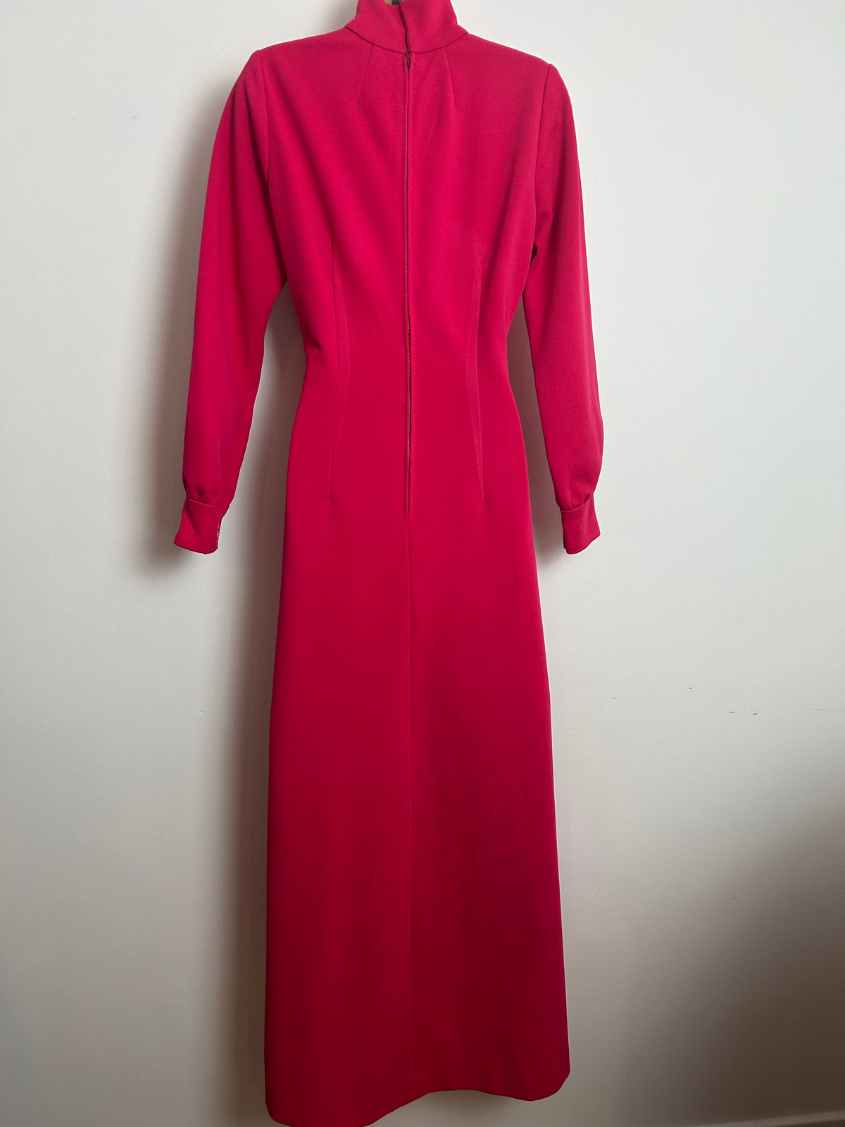 Vintage 1960s Size 10 Hot Pink Long Sleeve Pocket Detail Maxi Dress