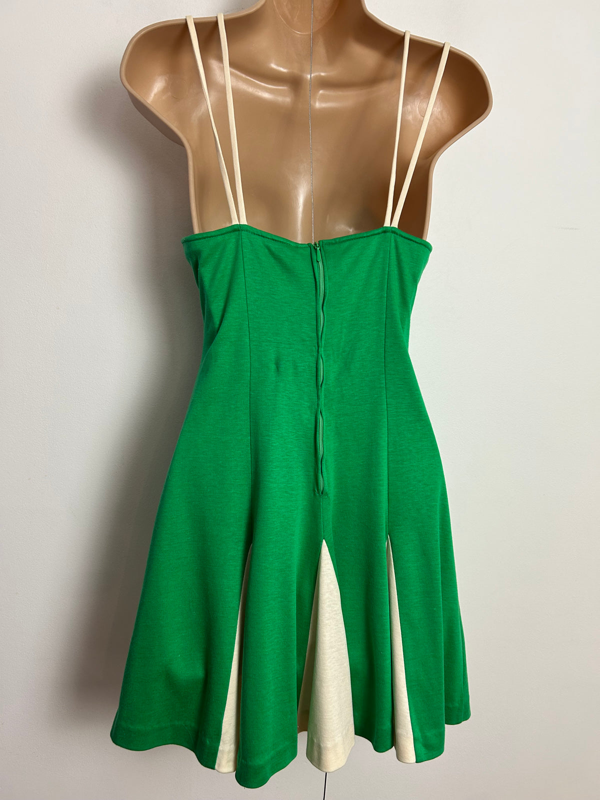 Vintage 1970s SAINT CLOUD Size 6 Green & Beige Double Strap Mini Sundress