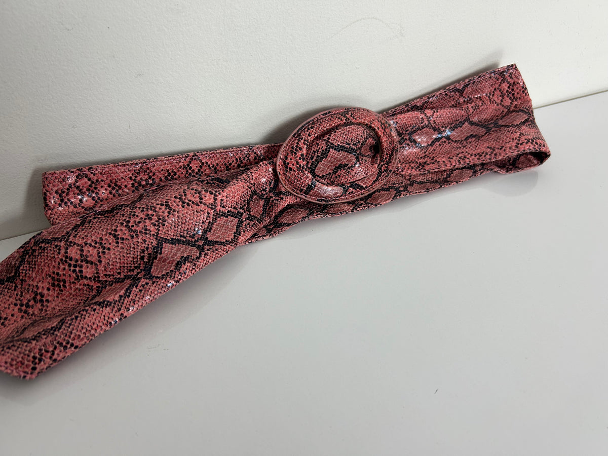 Vintage 1980s Fab Pink Python Snake Print Leather Cinch Belt