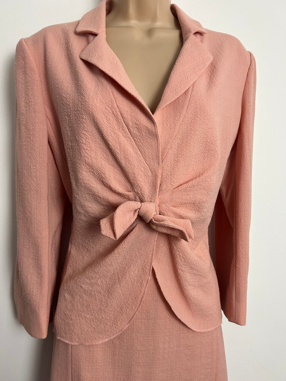 Vintage 1990s MOSCHINO CHEAP & CHIC Size 12 Pale Pink Virgin Wool 40s Style Skirt Suit