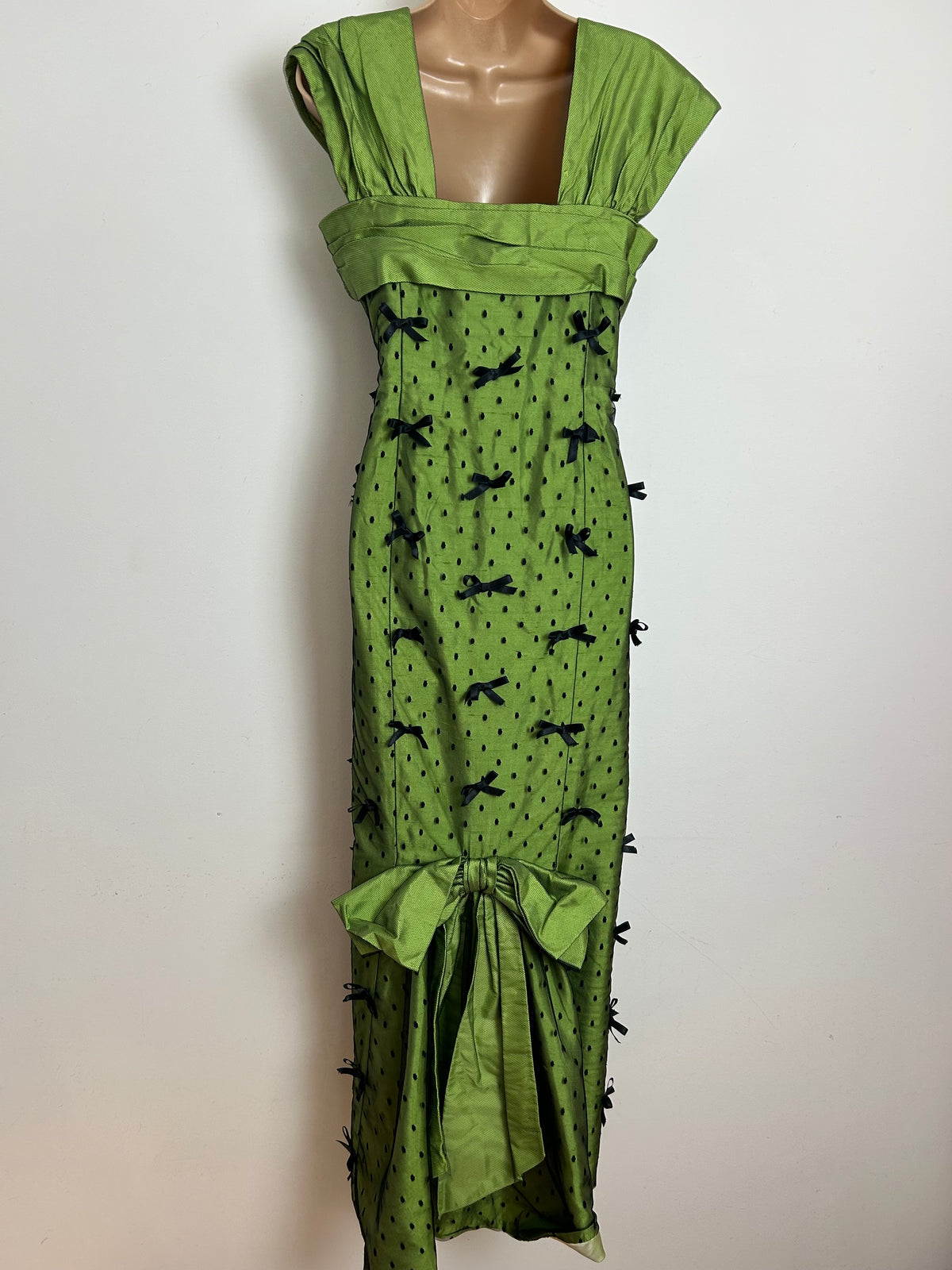 Vintage Late 1950s Size 12 Green & Black Polka Dot Mesh Bow Detail Occasion Evening Ballgown