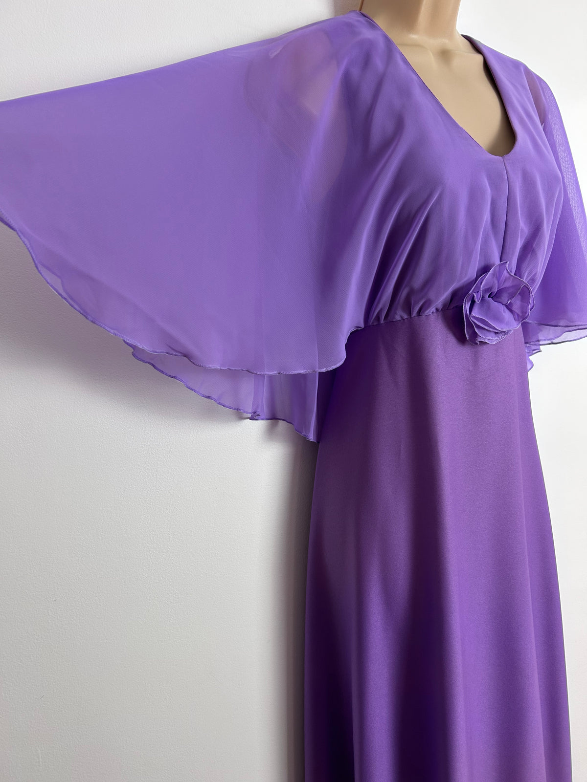 Vintage 1970s C&A UK Size 10 Beautiful Violet Chiffon Cape Sleeve Maxi Dress