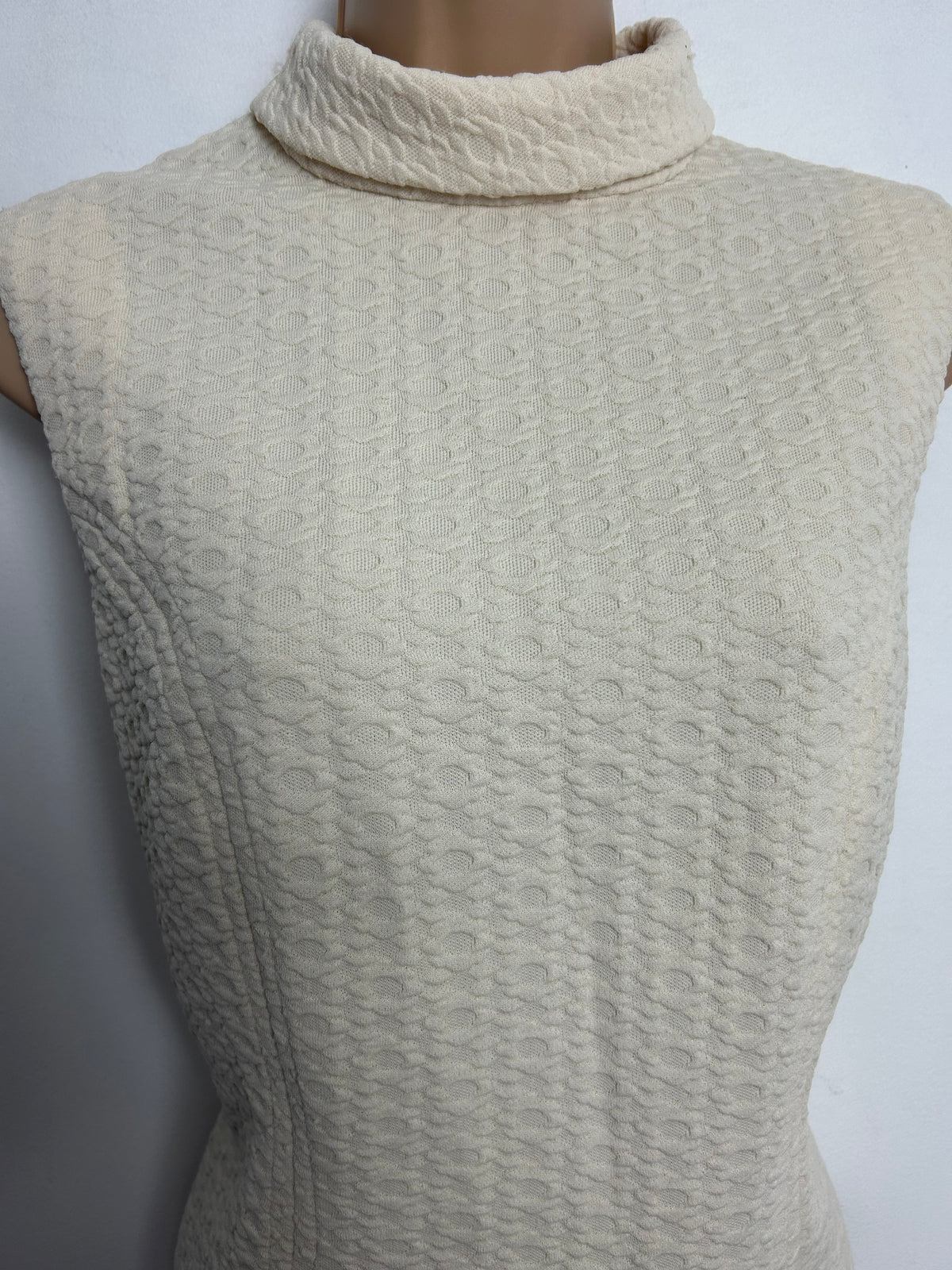 Vintage Late 1960s Early 1970s ST MICHAEL Size 10 Cream Crimplene Textured Mod Top