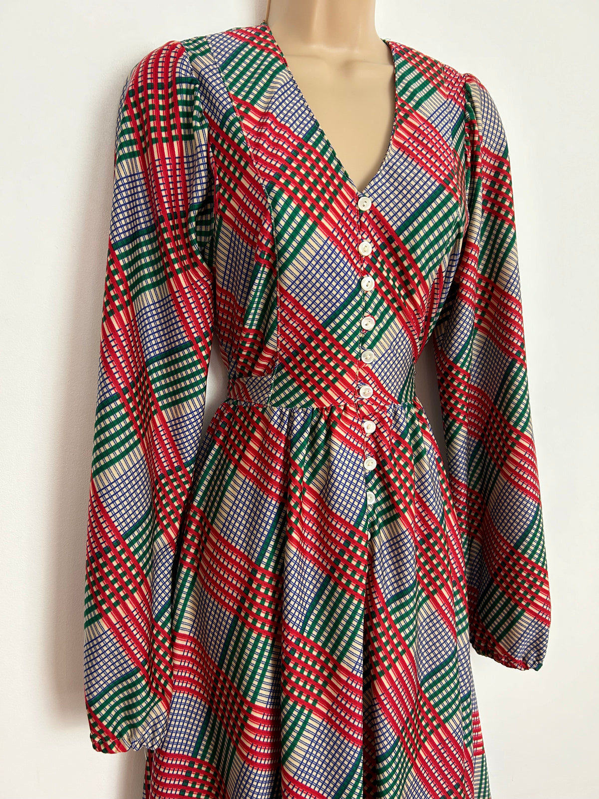 Vintage 1970s BETTY BARCLAY UK Size 8 Green Red Beige & Blue Check Print Long Sleeve Tie Back Maxi Dress