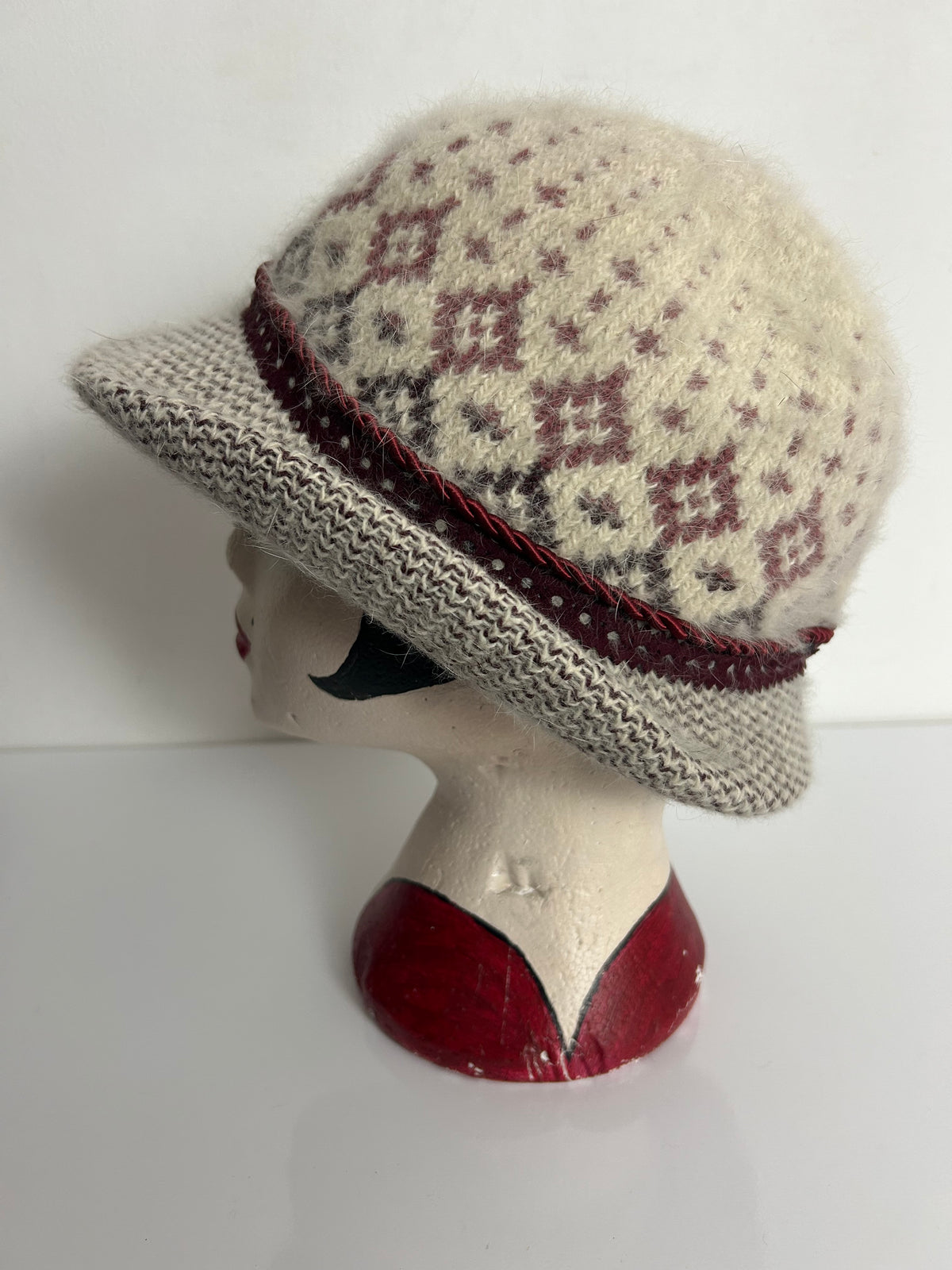 Vintage Gorgeous Cream & Dark Red Angora Mix Feather Detail Trilby Style Hat