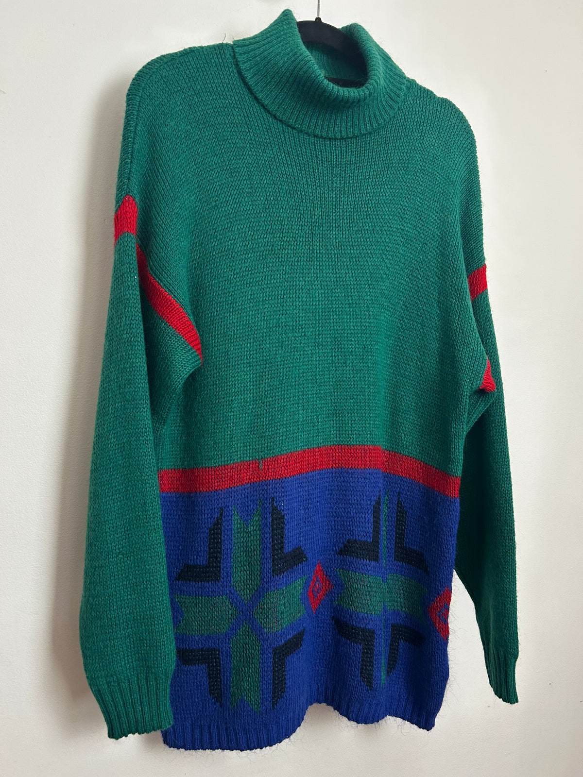 Vintage 1980s GENTI Up To Size 12/14 Slouchy Green Red & Blue Abstract Pattern Turtle Neck Long Jumper