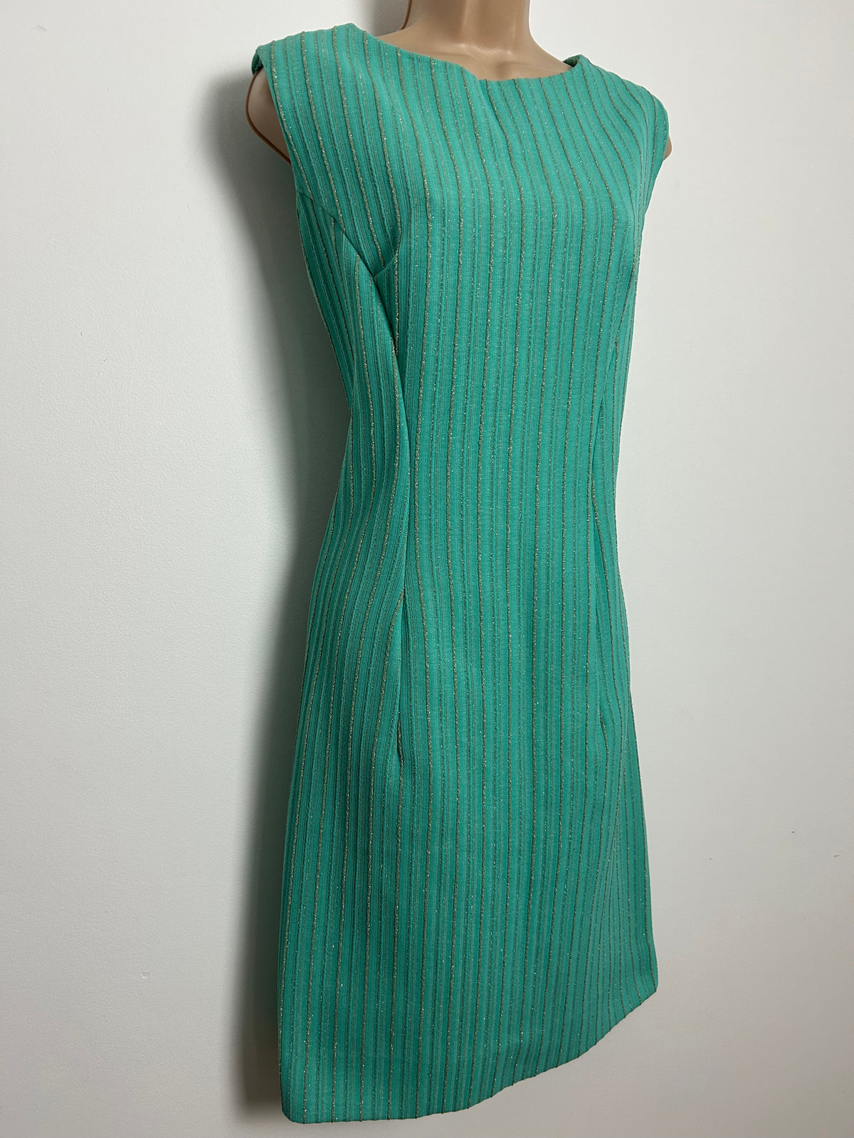Vintage 1960s Size 10 Seafoam Green & Gold Pinstripe Crimplene Mod Shift Party Dress