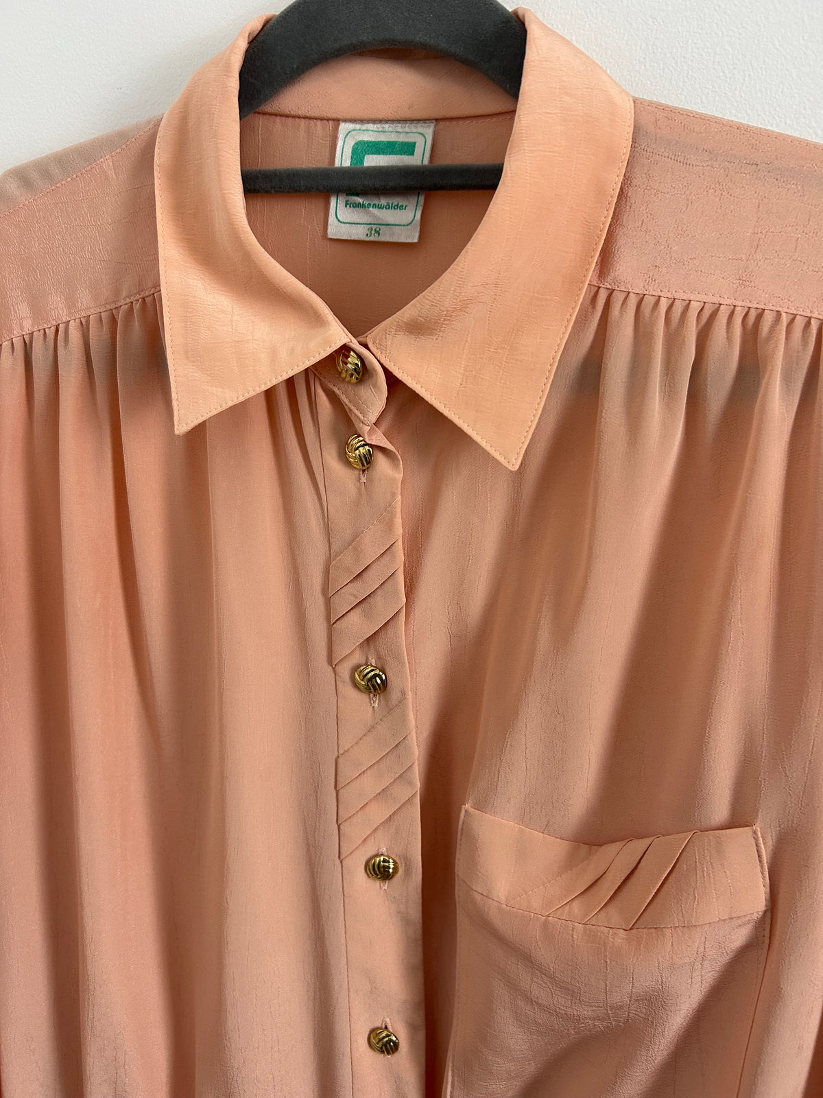 Vintage 1980s FRANKENWALDER Size 12-14 Pale Peach Pleat Detail Long Sleeve Peplum Blouse