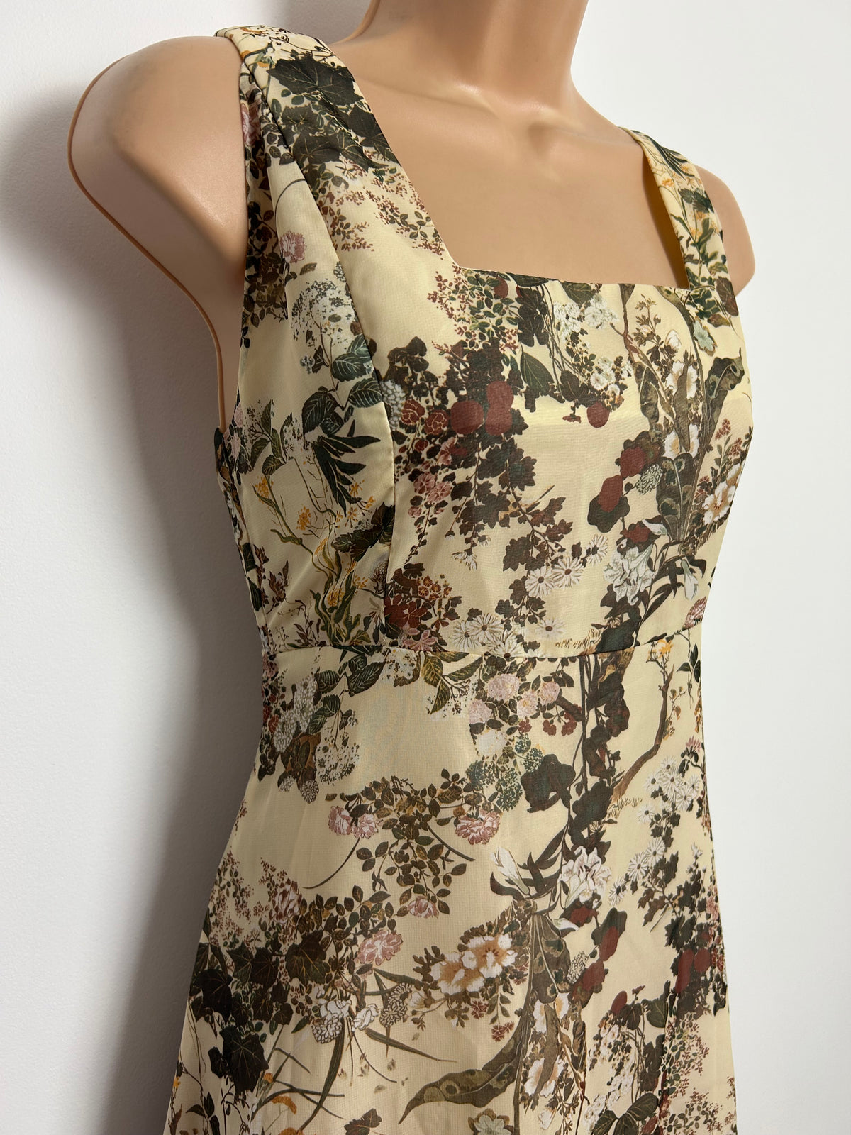 Vintage Early 1970s MARION DONALDSON Size 8 Cream Woodland Botanical Print Maxi Dress