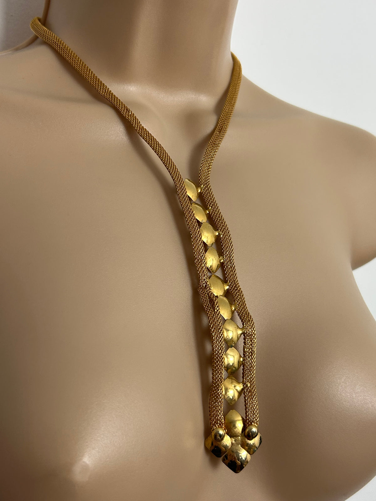 Vintage 1960s Gold Tone Mesh Elongated Drop Statement Necklace