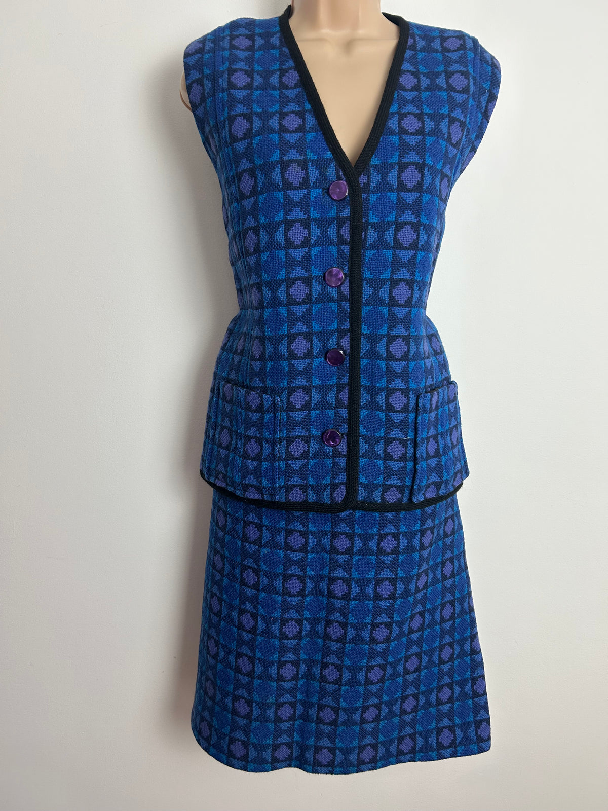 Vintage 1960s Size 12 WELSH TAPESTRY Blue & Purple Check Print Heavy Wool Two Piece Waistcoat & Skirt Suit
