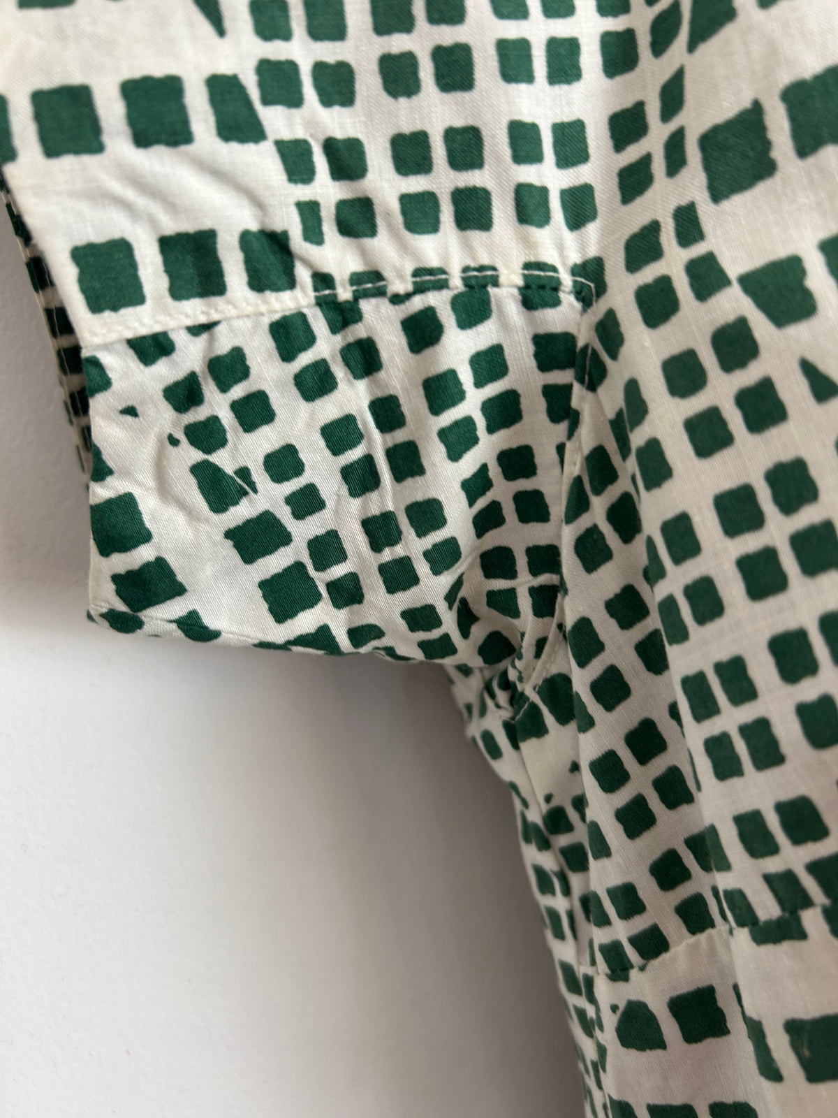 Vintage 1950s CALIFORNIA COTTONS Size 6 White & Green Check Print Bow Detail Gather Pleated Dress