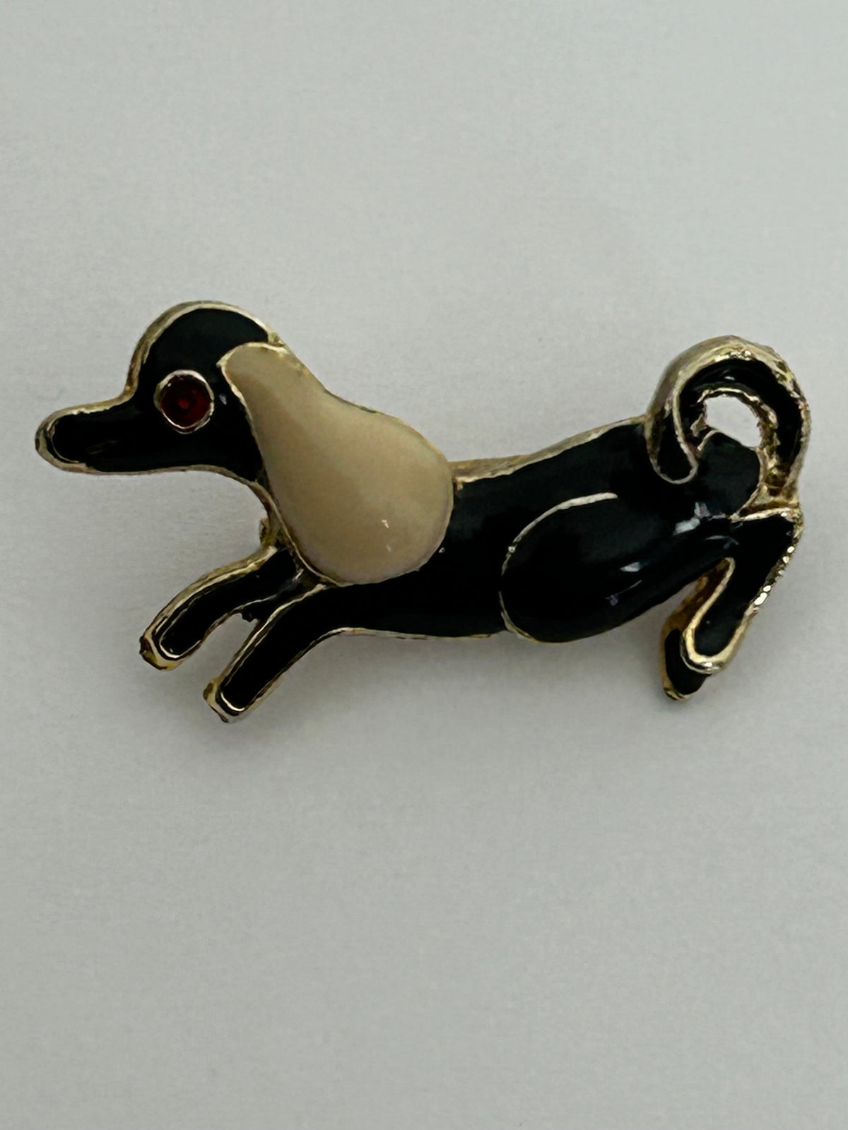 Vintage 1970s Cute Black & Cream Long Eared Dog Brooch