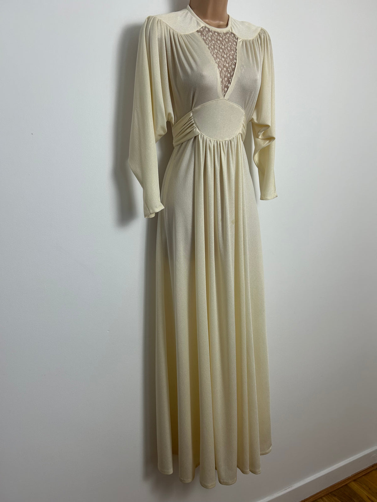 Vintage 1970s MR DARREN Size 8 Cream Lace Panel Grecian Style Draped Sleeve Occasion Wedding Boho Maxi Dress