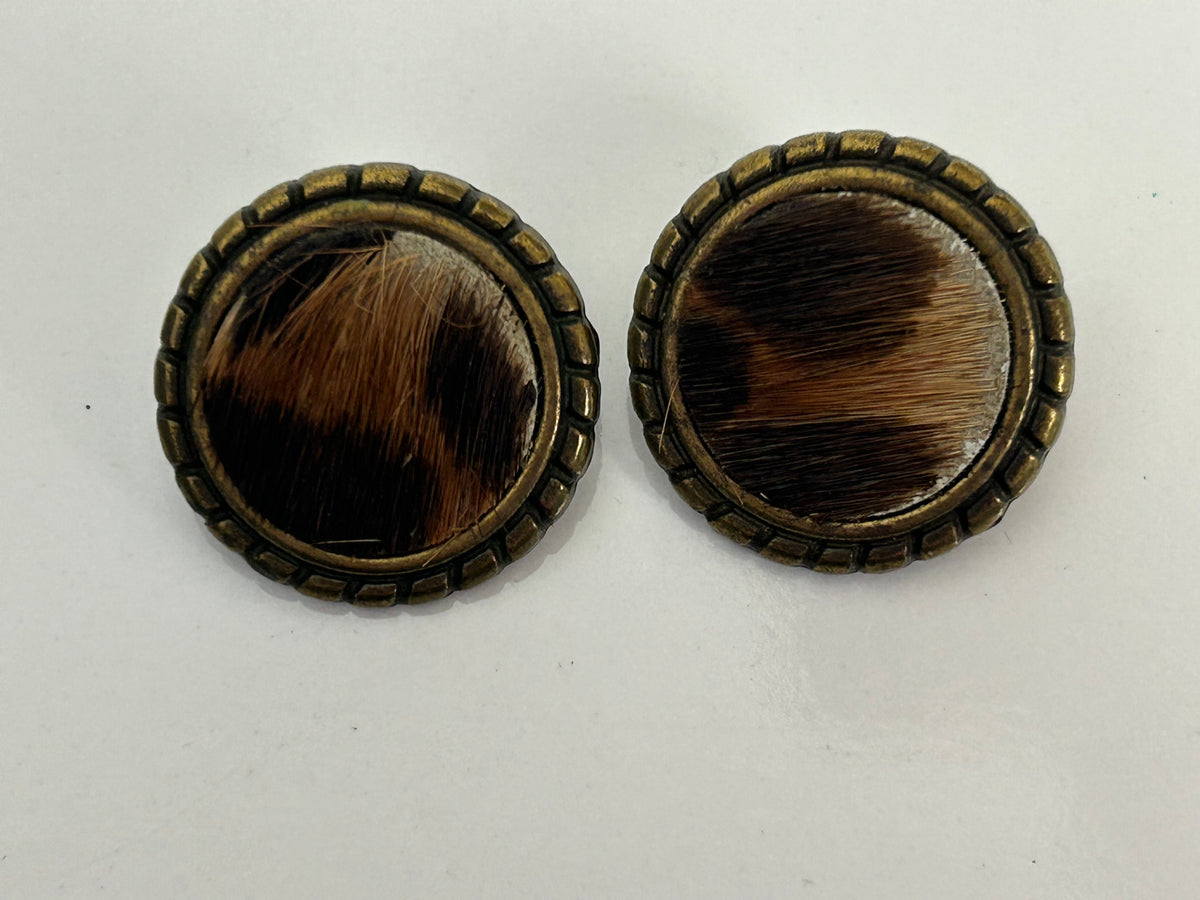Vintage Gold Tone Base Metal Leopard Print Furry Clip On Earrings