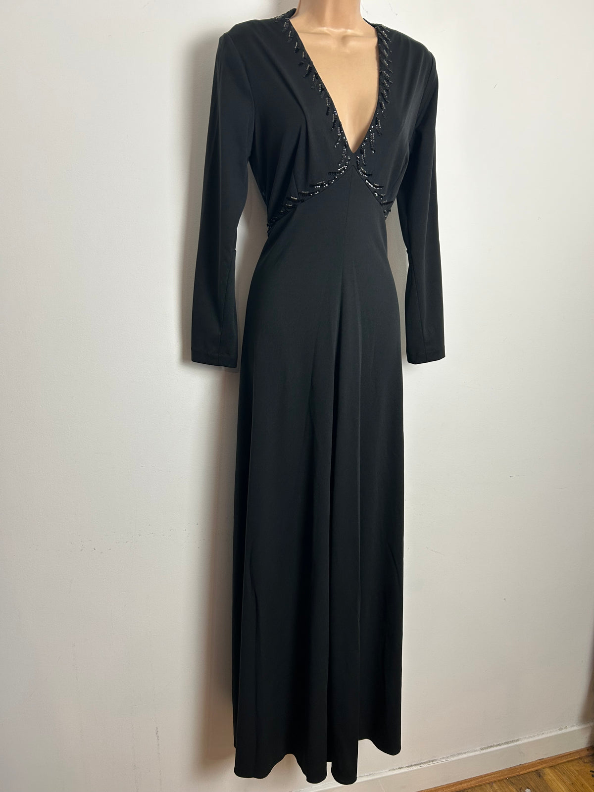 Vintage 1970s TRINA LEWIS & MARJON COUTURE Size    Black Sequin & Bead Detail Long Sleeve Evening Maxi Dress