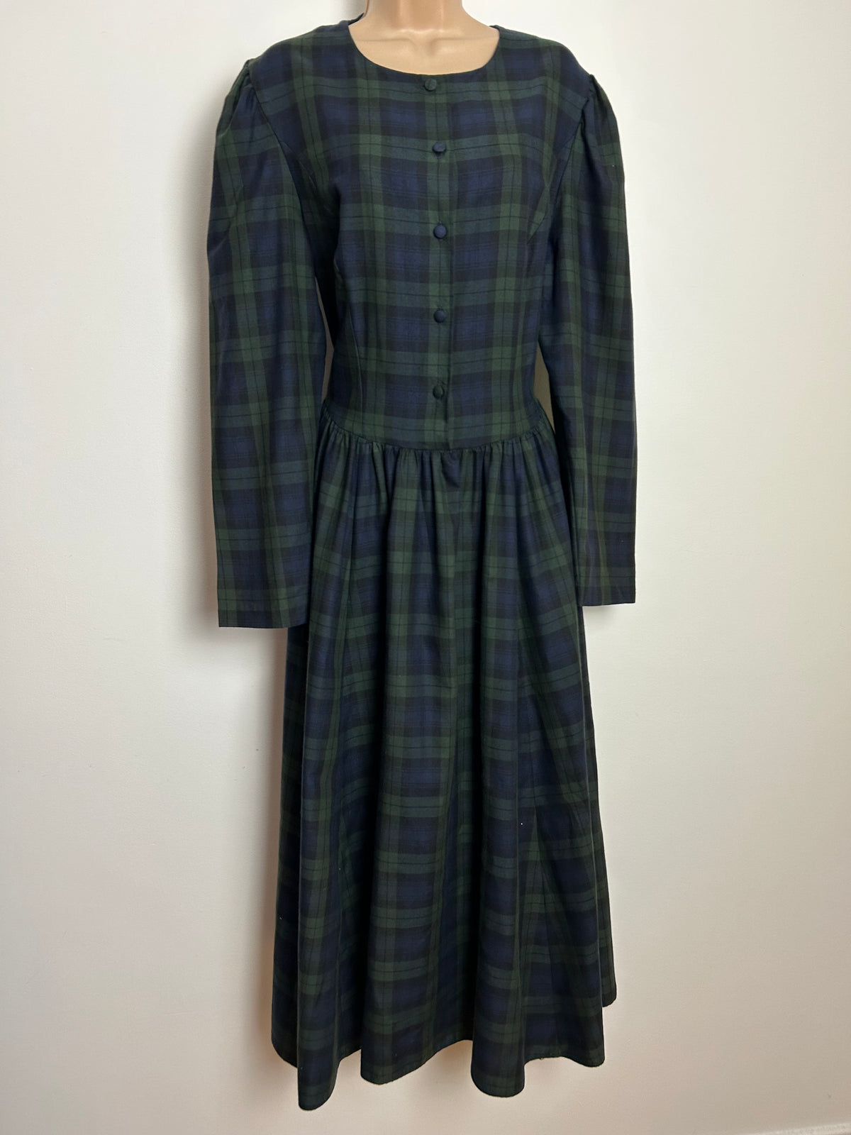 Vintage 1980s LAURA ASHLEY DEADSTOCK Size 14-16 (Size 18 On Label) Dark Blue Green & Navy Blackwatch Tartan Check Midaxi Cotton Dress