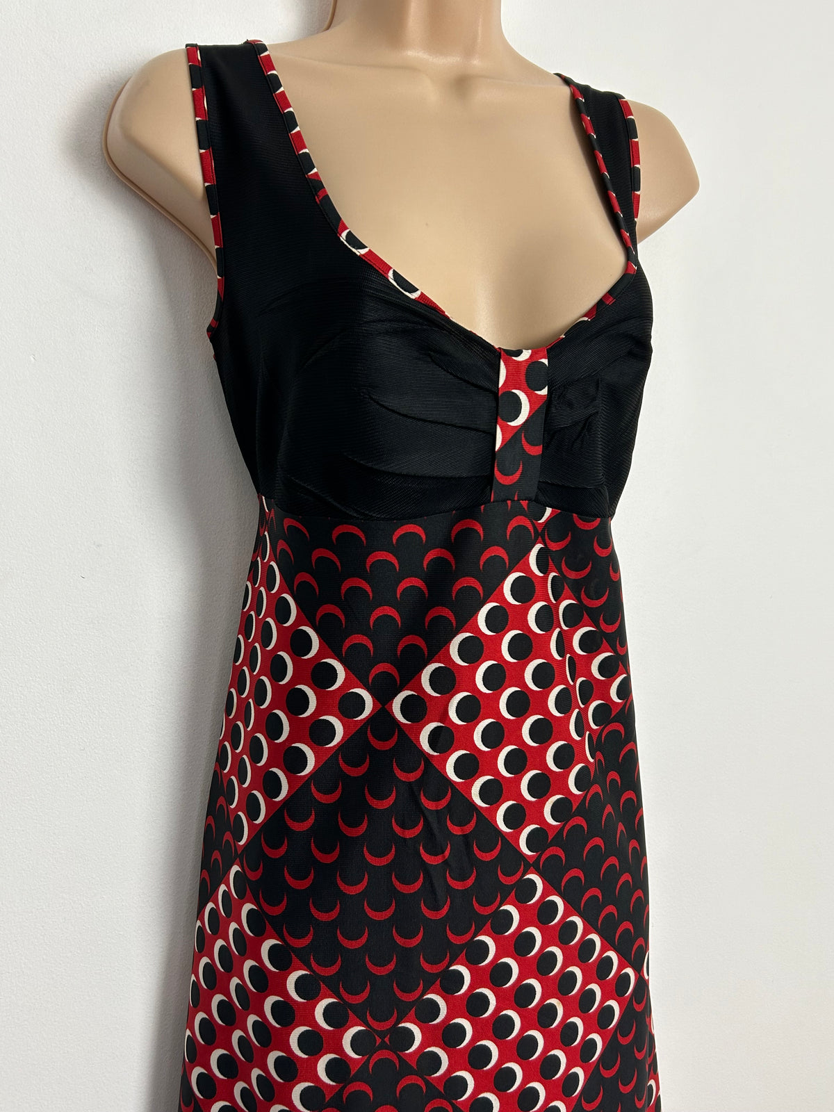 Vintage 1970s UK Size 10 Black Dark Red & White Half Moon & Circle Print Sleeveless Maxi Dress