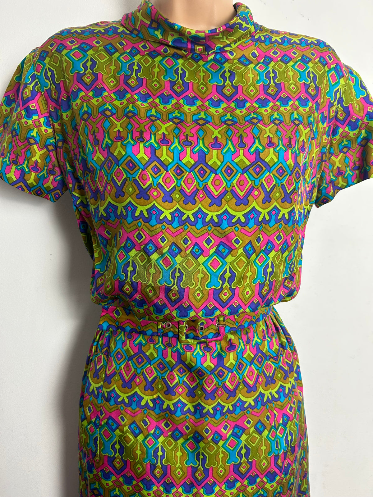 Vintage 1960s Size 10 Green Pink Purple & Tan Brown Abstract Print SILK Belted Mod Dress