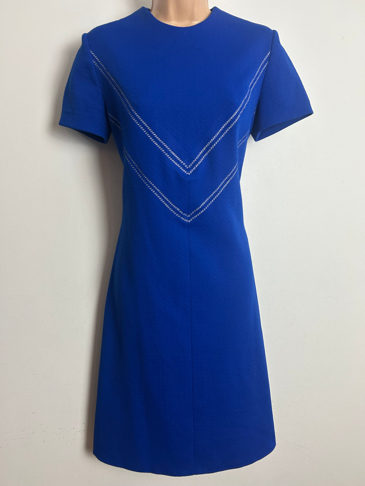 Vintage 1960s Size 10 Blue White Stich Pattern Crimplene Mod Shift Dress