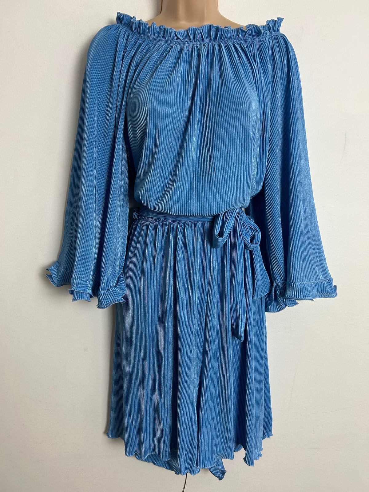 Vintage 1980s UK Size 12 Sky Blue Plisse Pleated Wide Sleeve Belted Culotte Style Playsuit