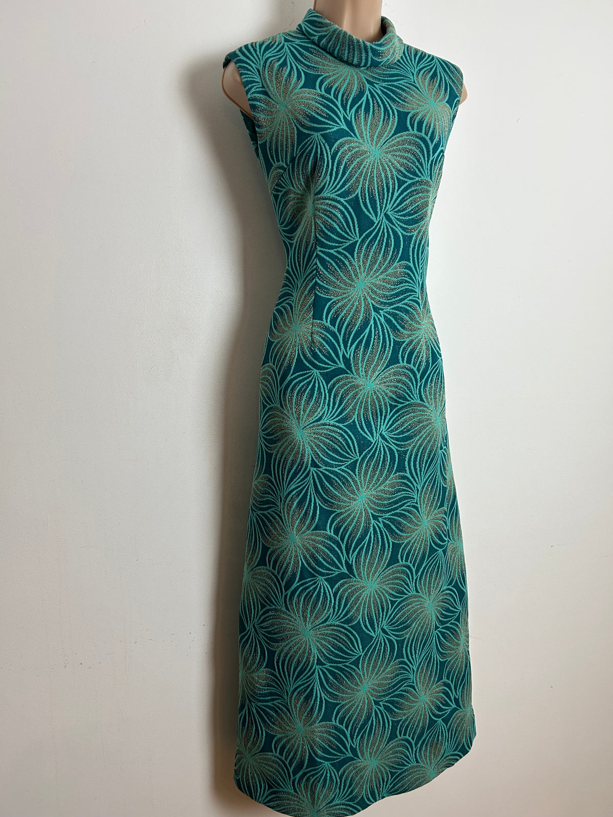 Vintage 1970s Size 8 Teal Turquoise & Gold Lurex Abstract Pattern Column Style Evening Maxi Dress