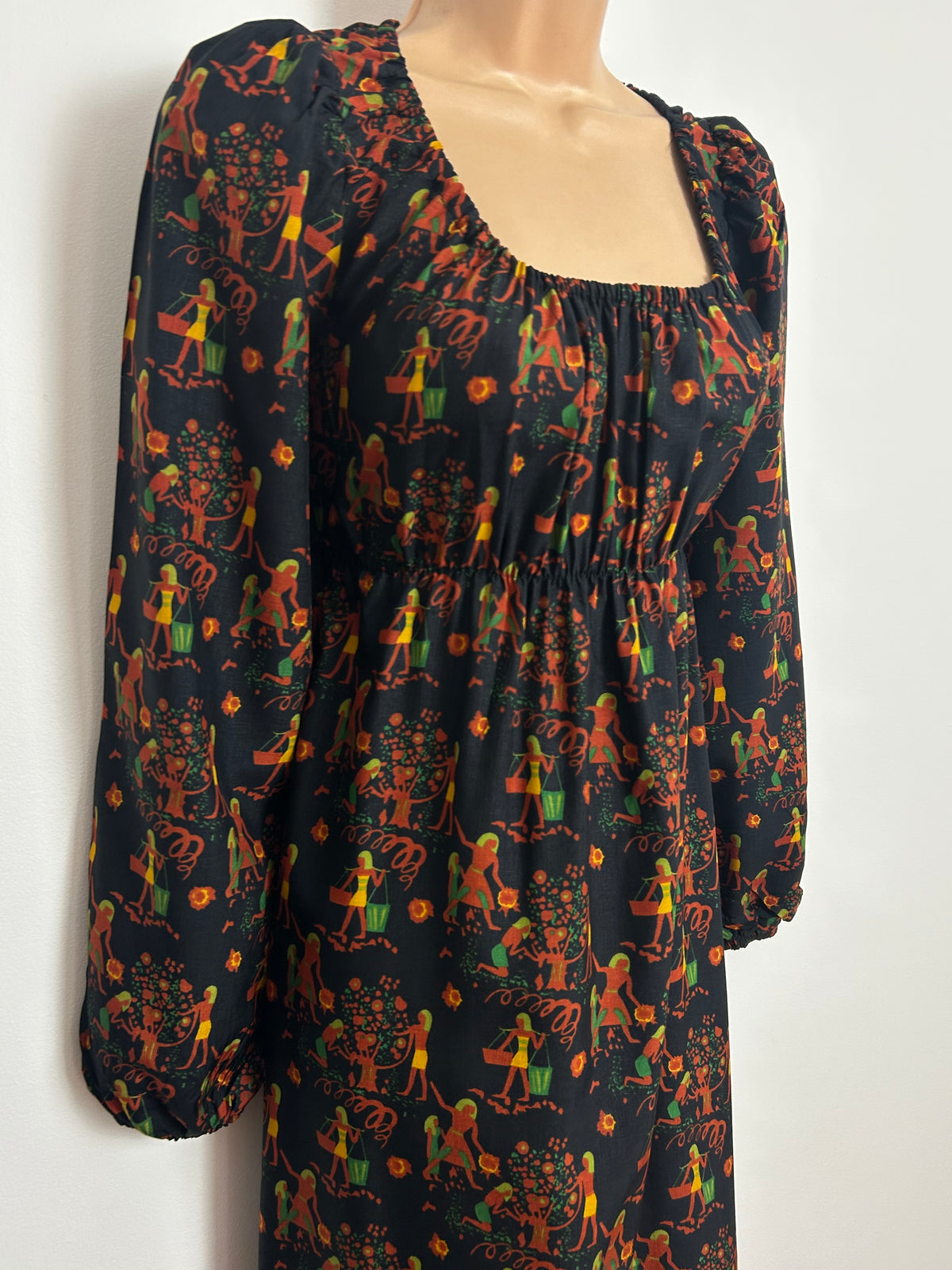 Vintage 1970s JONATHAN E OF LONDON Size 6-8 Black Brown & Mustard Yellow Egyptian Theme Novelty Print Maxi Dress