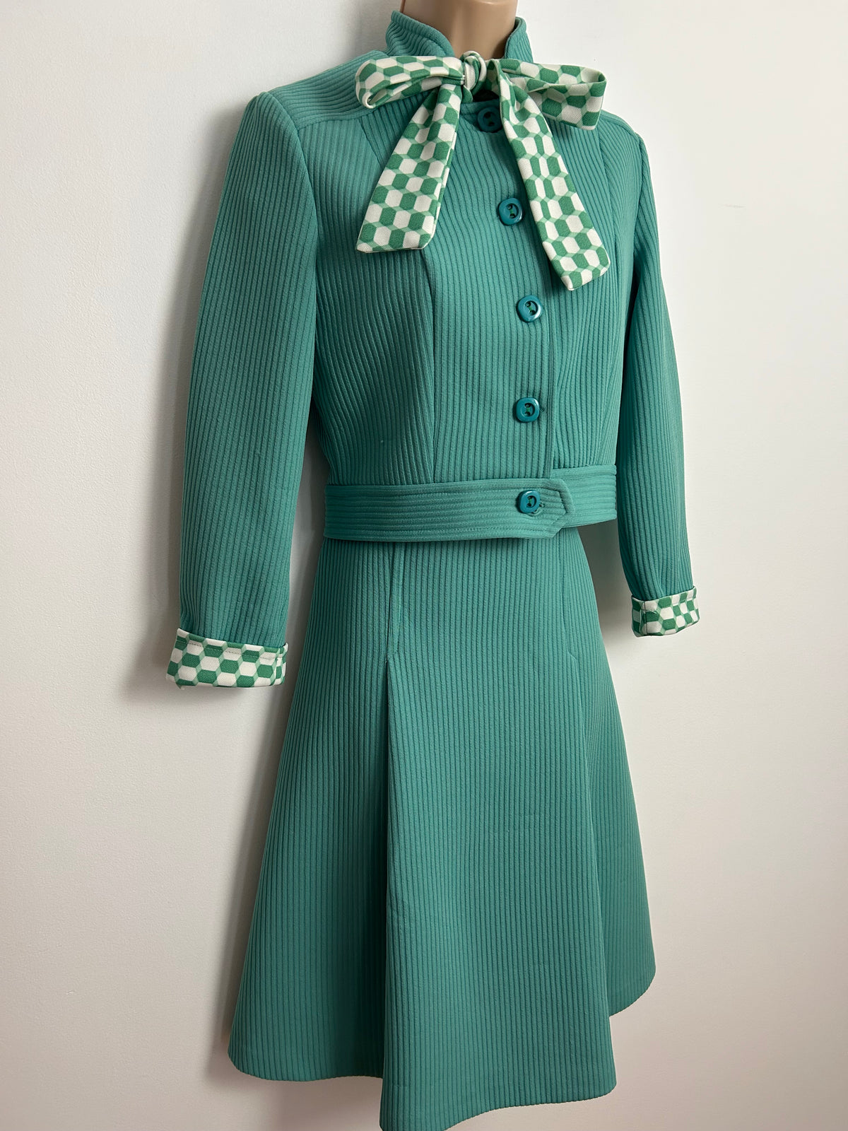 Vintage 1960s UK Size 10 Mint Green & White Geo Print Pussy Bow Mod Dress & Matching Jacket