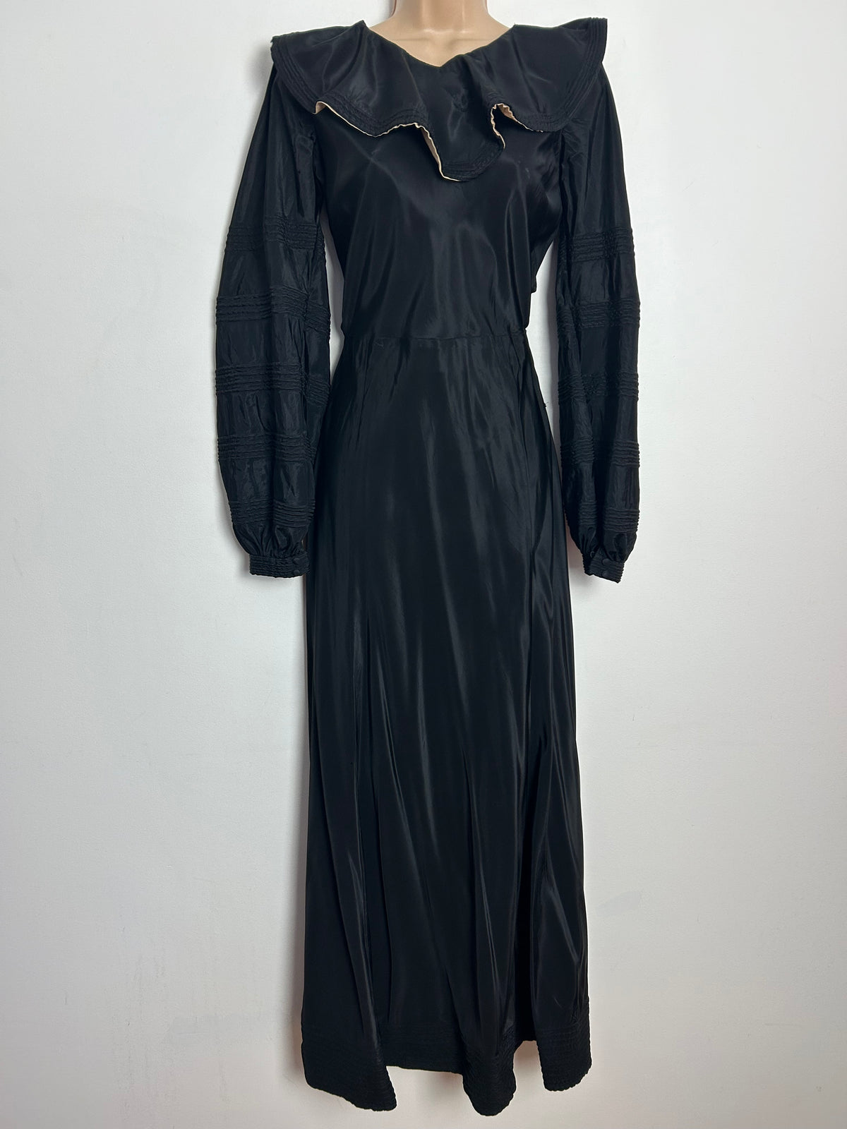 Vintage Collectable Antique 1930s Size 8 Homemade Black Satin Acetate Ruffle Collar Maxi Dress