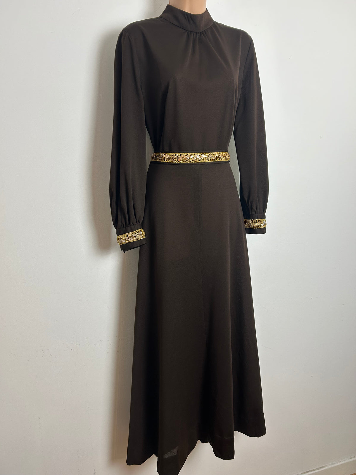 Vintage Early 1970s C&A Size 16 Chocolate Brown & Gold Sequin Trim Belted Occasion Evening Maxi Dress