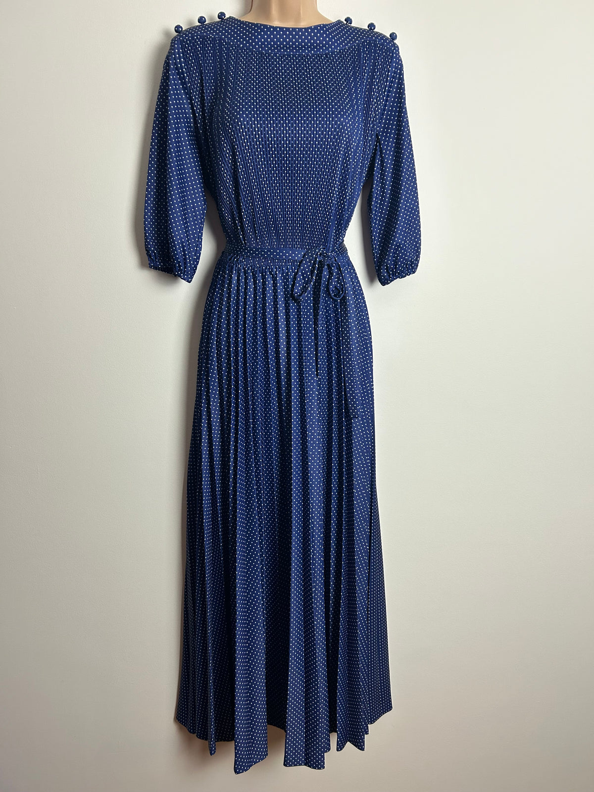Vintage 1970s Size 10-12 Navy Blue & White Polka Dot Plisse Pleated Boho Belted Maxi Dress
