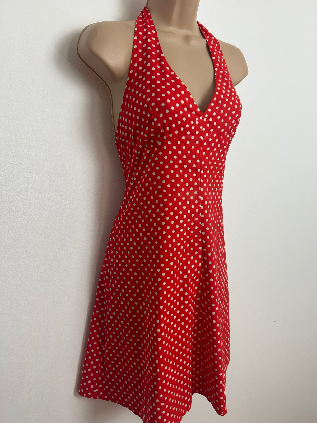 Vintage 1970s MISS SELFRIDGE Size 8-10 Red & White Polka Dot Print Halterneck Short Summer Dress