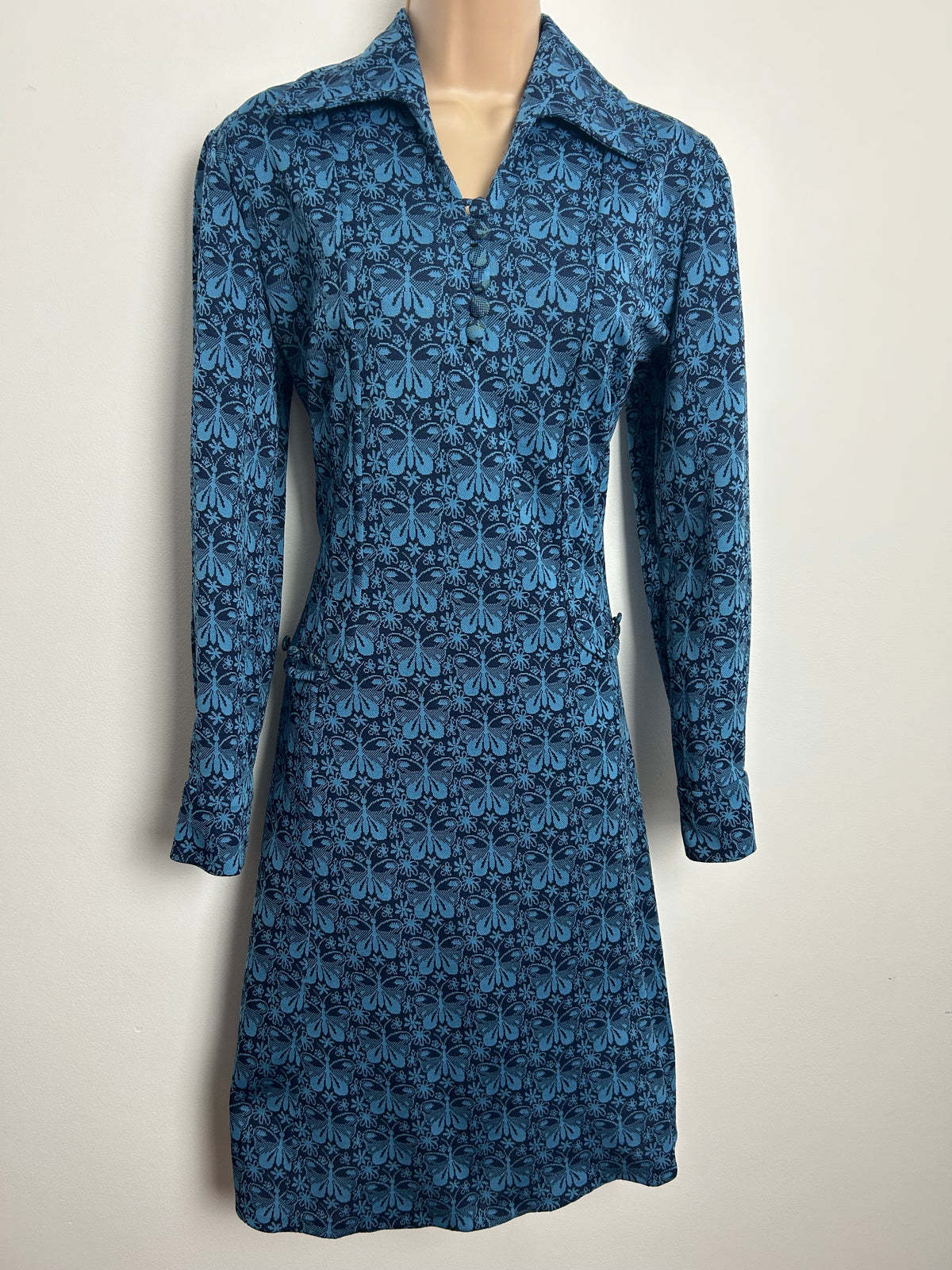 Vintage 1960S Size 14-16 Blue Tones Butterfly Pattern Polyester Long Sleeve Shirt Dress