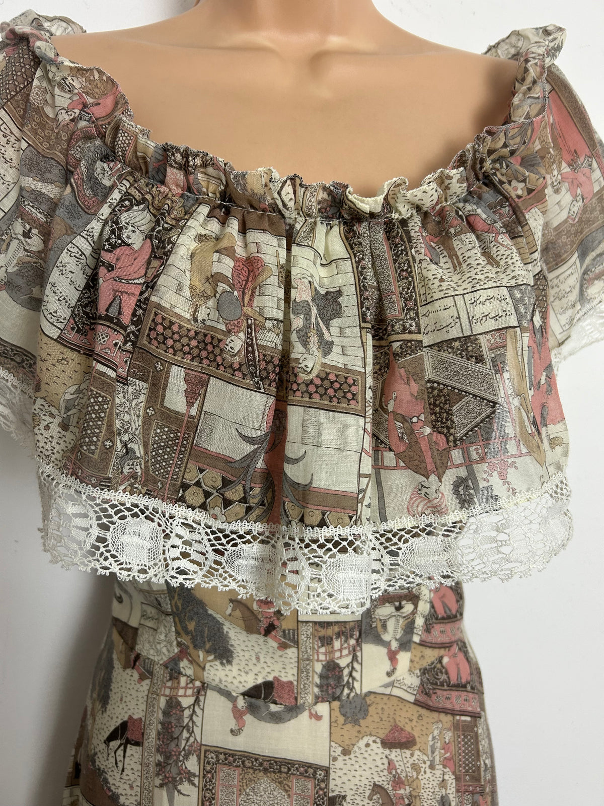 Vintage 1970s PETER ELLIS Size 6-8 Cream Brown & Dusky Pink Intricate Persian Novelty Print Boho Maxi Dress