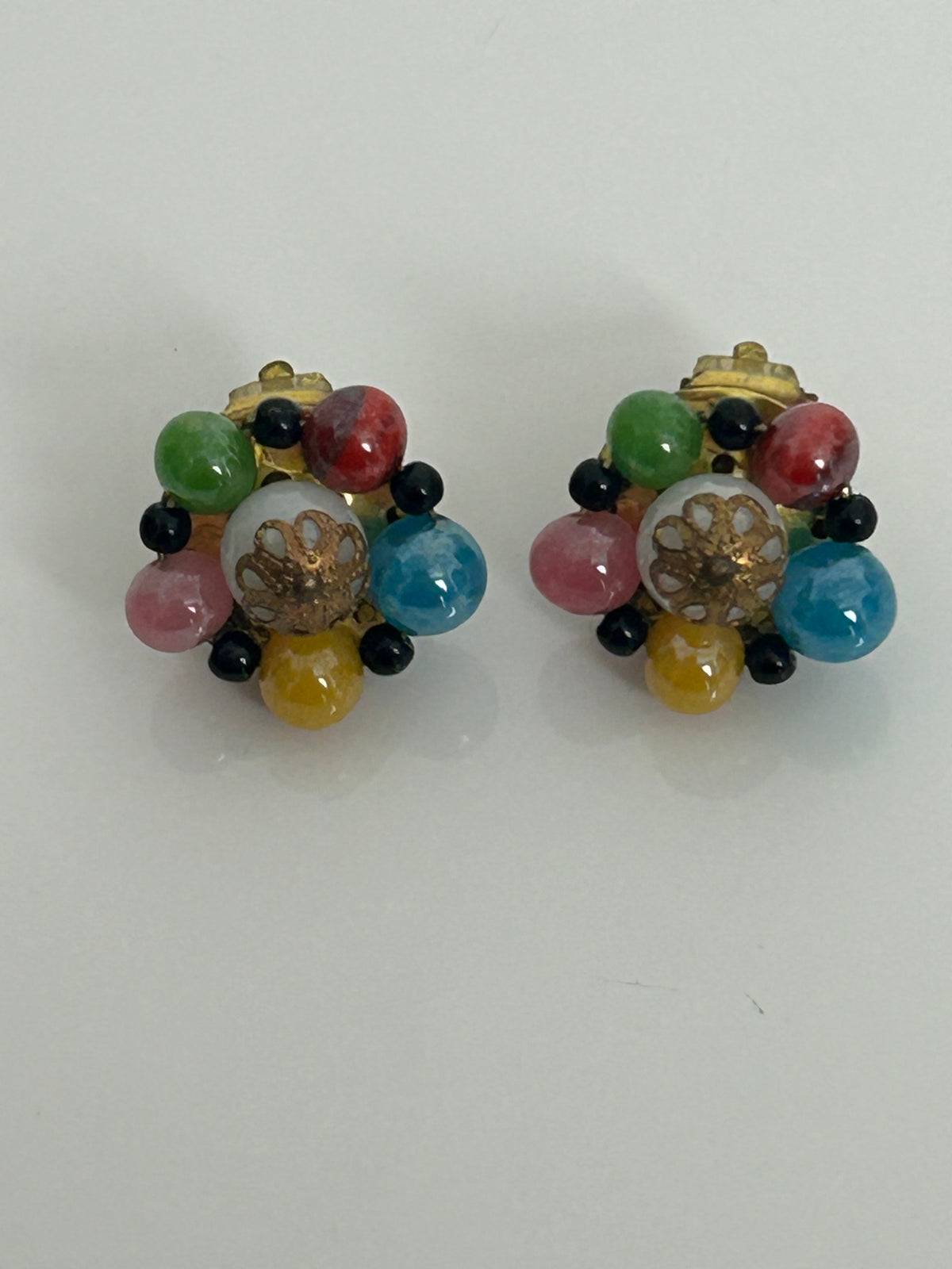 Vintage 1960s Gorgeous Multicolour Stone Set Flower Clip On Earrings