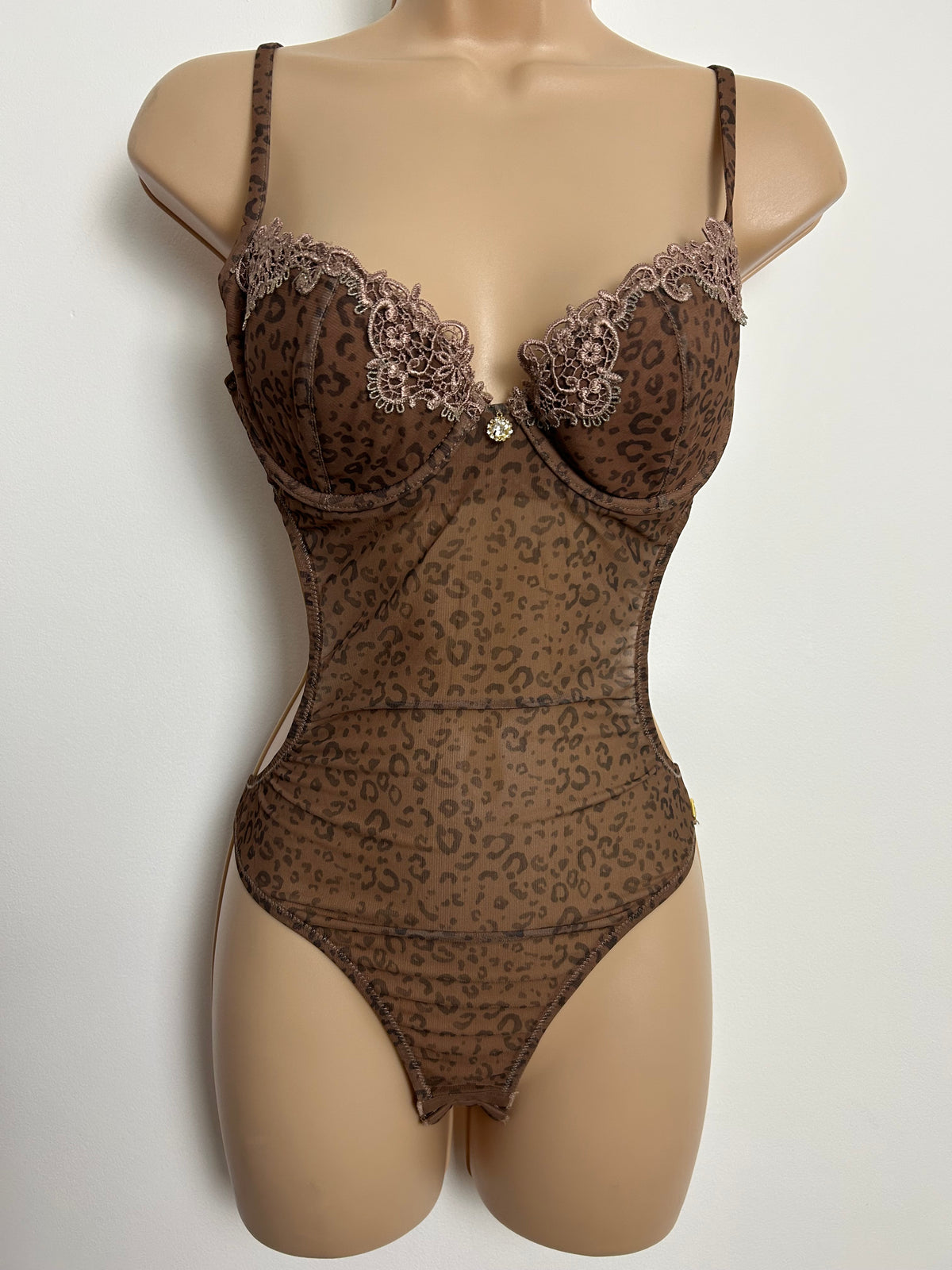 Vintage Y2K BNWT PIERRE CARDIN Size 36B Leopard Print Bodysuit