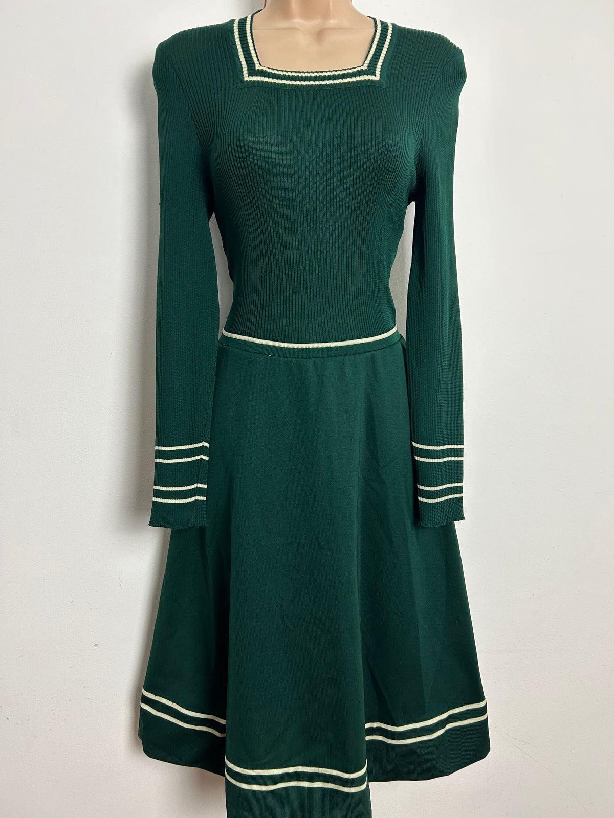 Vintage 1970s GINA ITALIAN SOPHISTICATES Size 8 Dark Green Ribbed Jersey Mod Day Dress