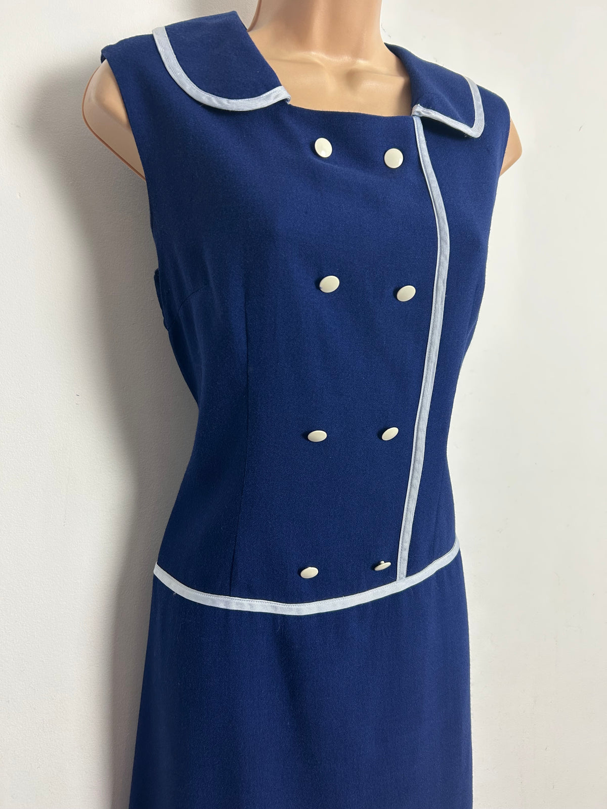 Vintage Early 1970s CONTESA Size 10-12 Navy Blue Sleeveless Double Breasted Mod Shift Dress