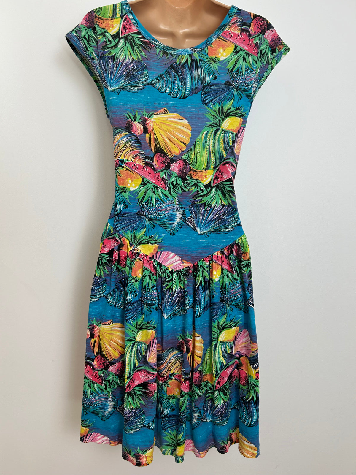 Vintage 1980s Size 8 Underwater Sea Shell & Fruit Novelty Print Cotton Day Dress