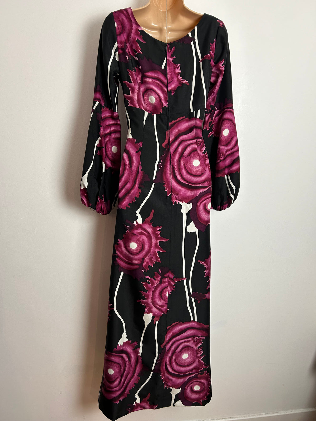 Vintage 1970s Size 8 Black Plum & Dark Pink  Abstract Print Long Sleeve Maxi Dress