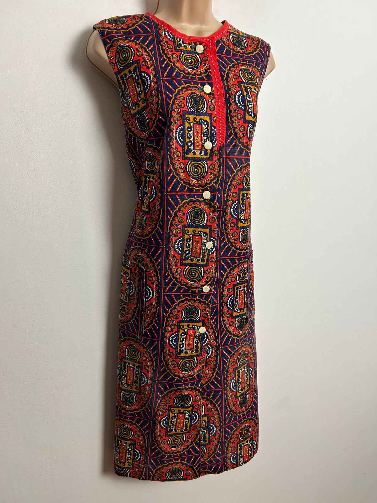 Vintage 1960s UK Size 10-12 Navy Blue Red & Mustard Abstract Print Cotton Sleeveless Shift Dress