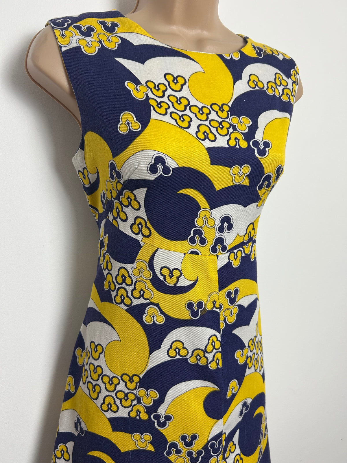 Vintage 1960s Size 8 Navy Blue Yellow & White Psychedelic Print Cotton Mini Mod Shift Dress