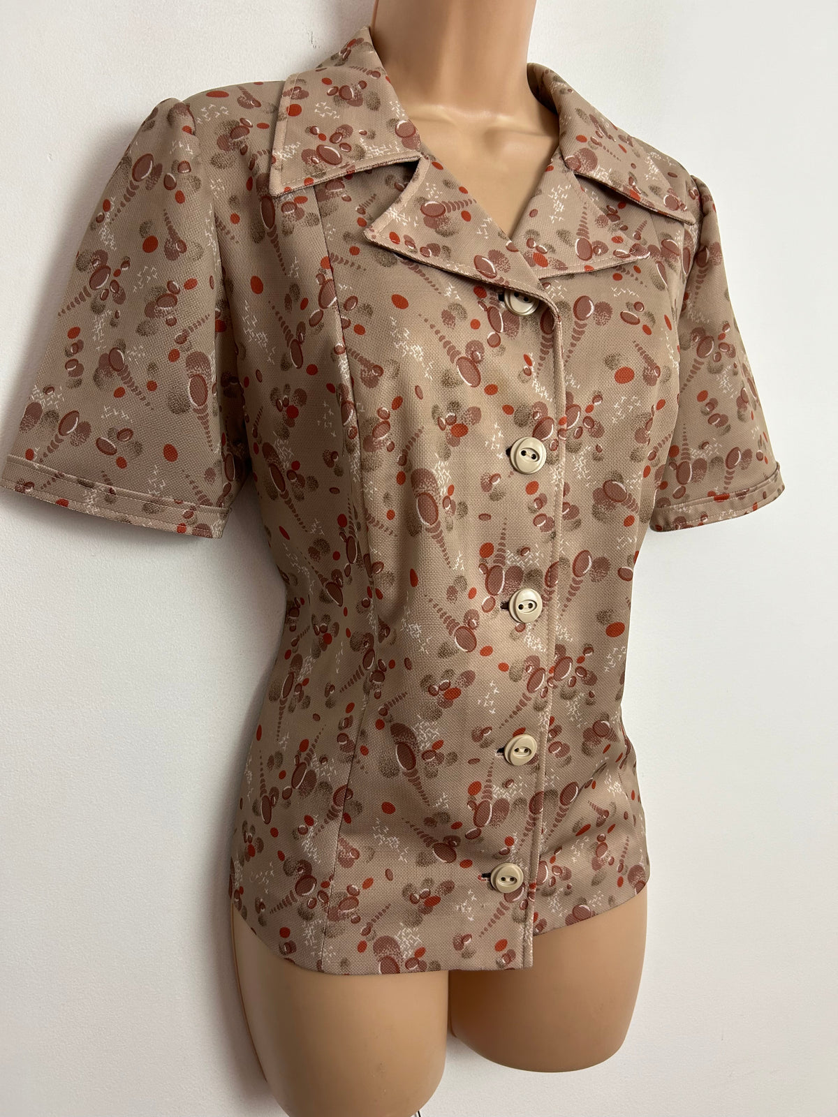 Vintage 1970s UK Size 12 Beige Brown & Red Abstract Print Long Sleeve Polyester Shirt