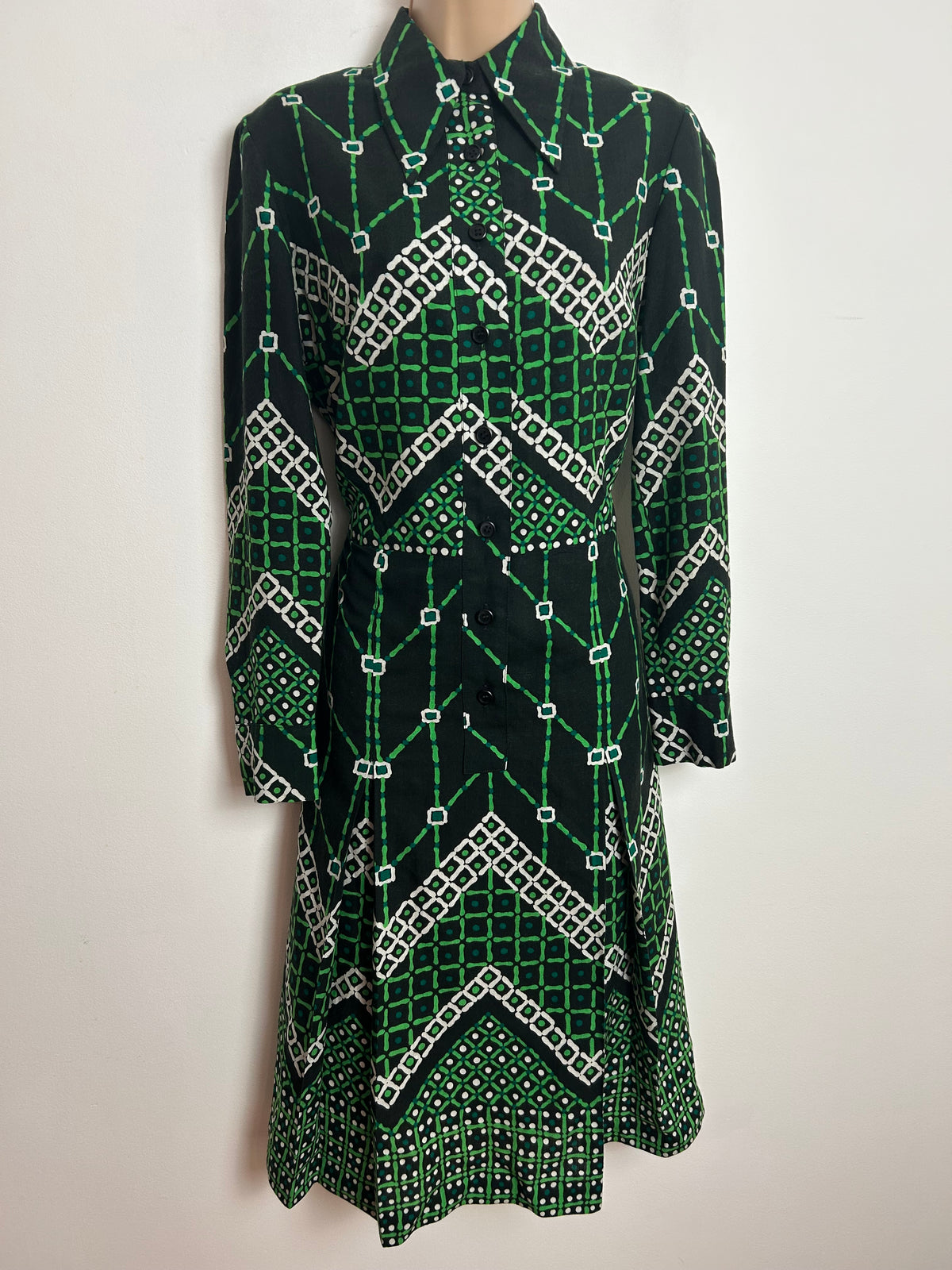 Vintage 1970s Size 12 Dark Green Geo Print Long Sleeve Pleated Mod Day Dress