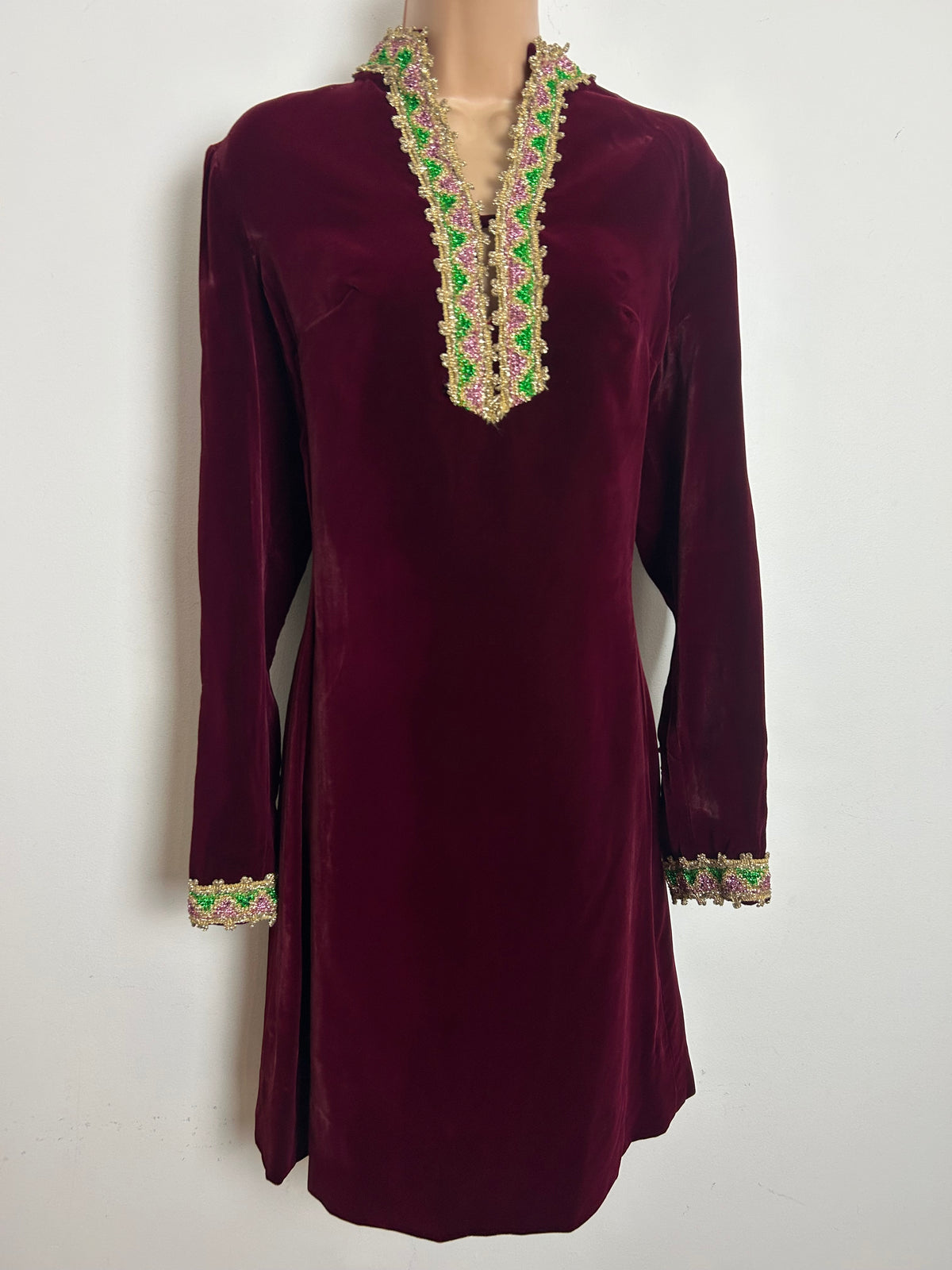 Vintage 1960s Size 10-12 Maroon Velvet & Gold Green & Pink Braid Trim Xmas Shift Dress