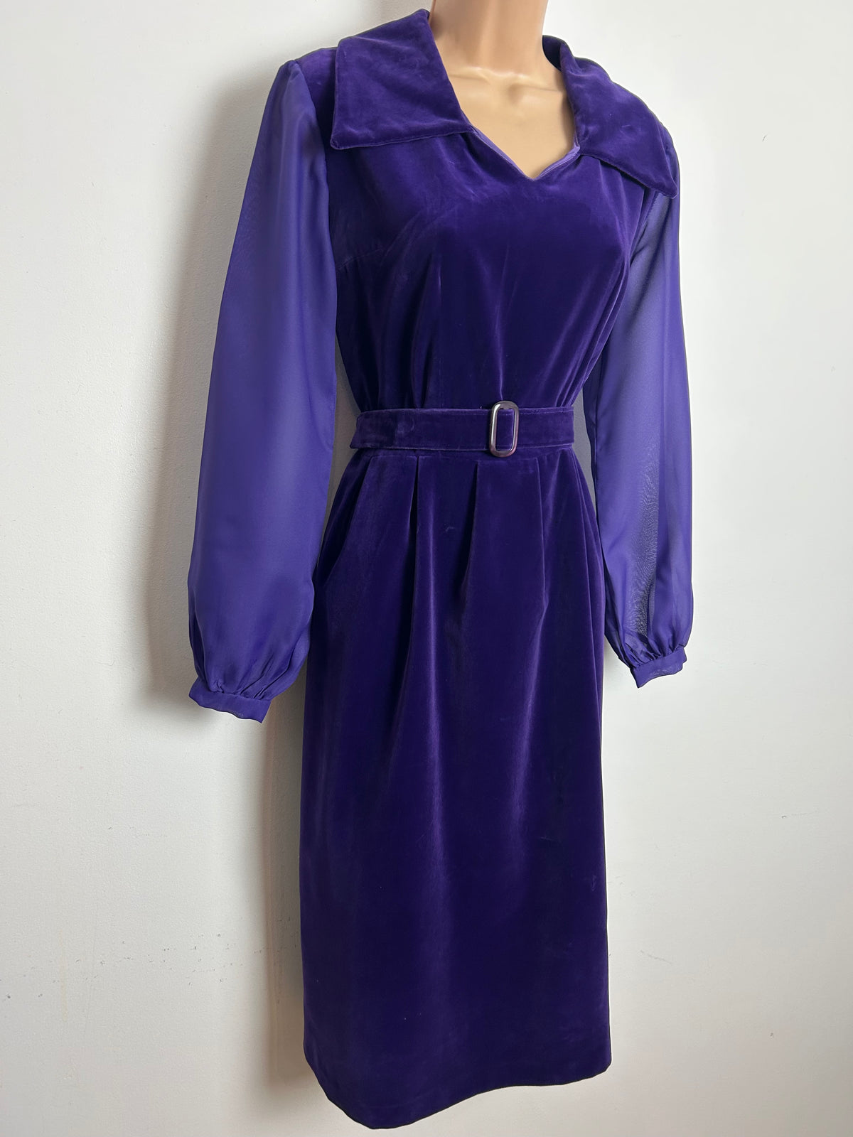 Vintage 1970s Size 10 Purple Velvet & Chiffon Sleeve Belted Dress